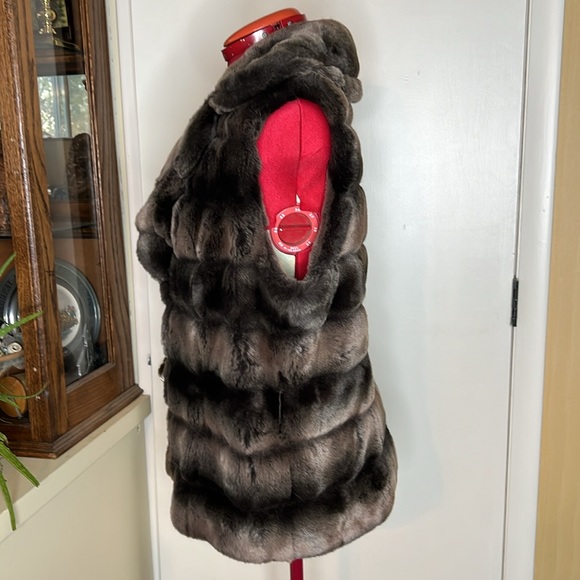 Outdoor Edition by Parkhurst Faux Fir Vest SZ L - Picture 3 of 12